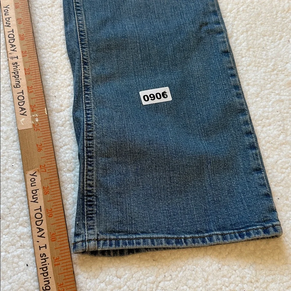 Signature by Levi Strauss bootcut silhouette